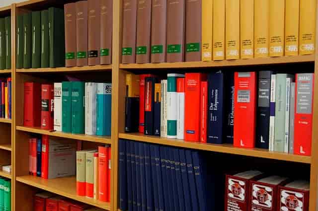 行政書士試験の合格率と難易度を解説！実際の難しさは？